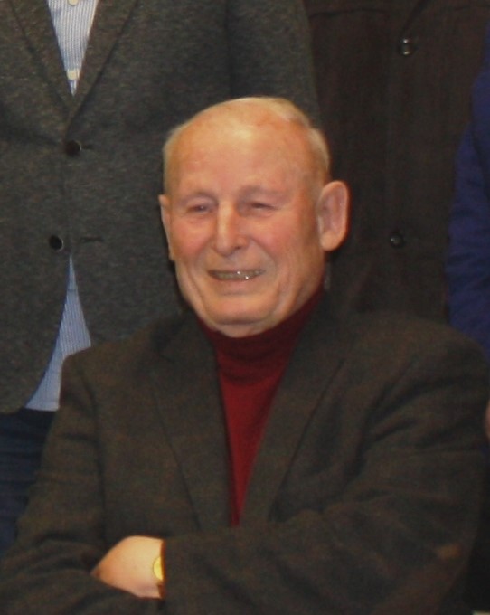 2022-05-09-06_Harder_Portrait.jpg  